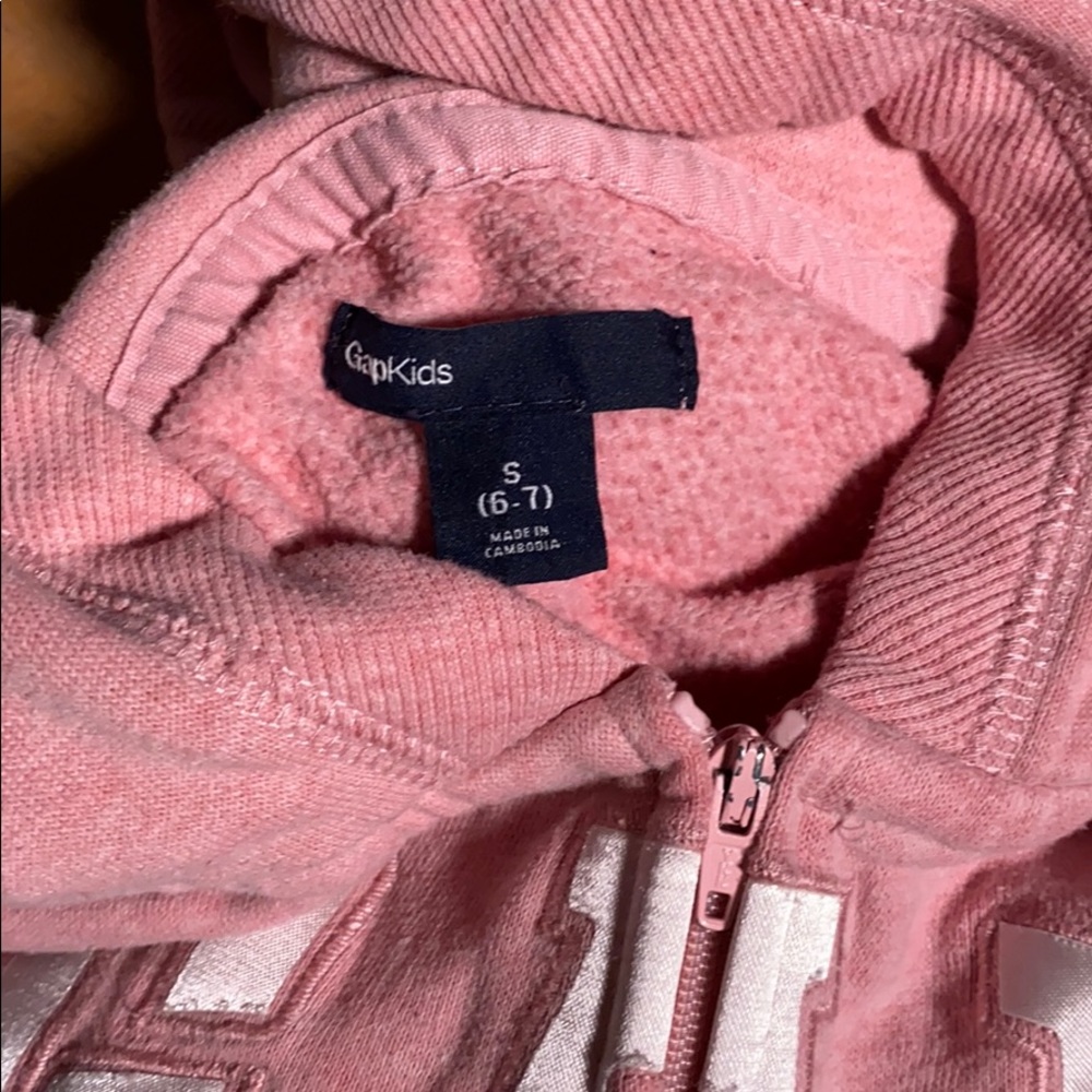 π 3 for $15 π - Gap Distressed Zip Up Hoodie Pink size Small - Picture 2 of 16